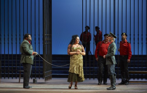 Carmen opera review: (l-r) Russell Thomas as Don José, Anita Rachvelishvili as Carmen and Alain Coulombe as Zuniga in the Canadian Opera Company production of Carmen, 2016, photo: Michael Cooper